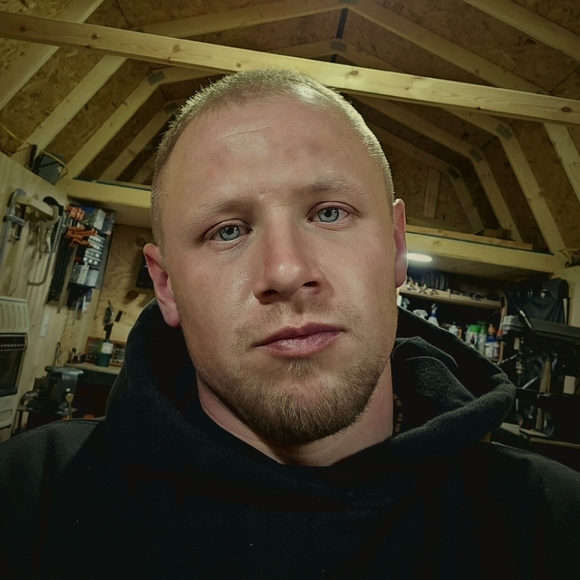 Meet your Posher, Cody - Picture 1 of 1